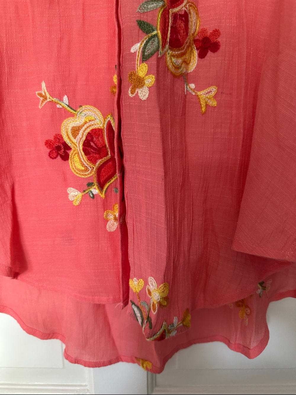 Hope Springs Embroidered Coral Pink  Blouse Size Large - Picture 8 of 13